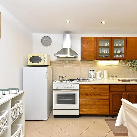 House Kanizela 2418 *