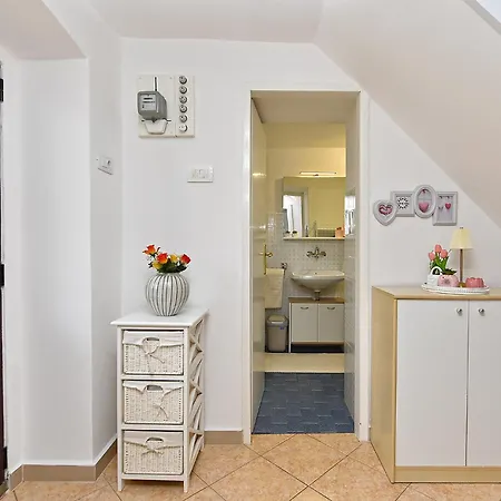 House Kanizela 2418 *