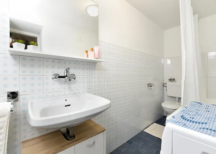 House Kanizela 2418 *