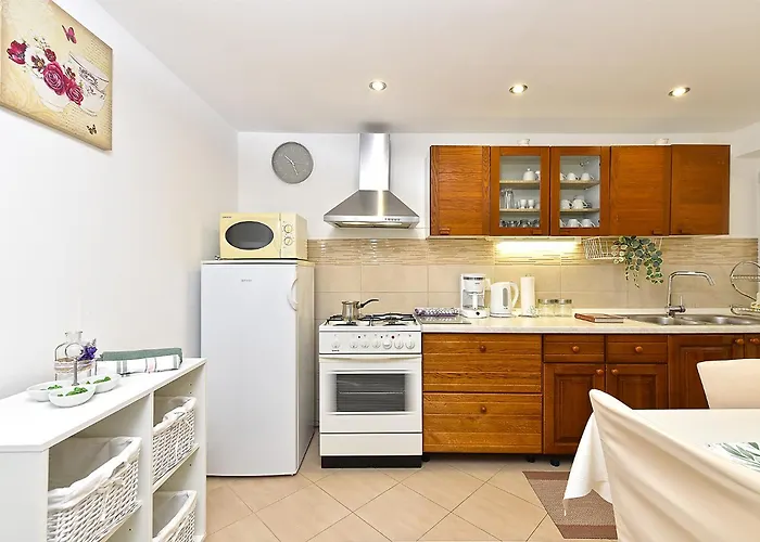 House Kanizela 2418 *